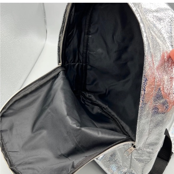 Metallic Sliver Backpack TIGI - Picture 5 of 7